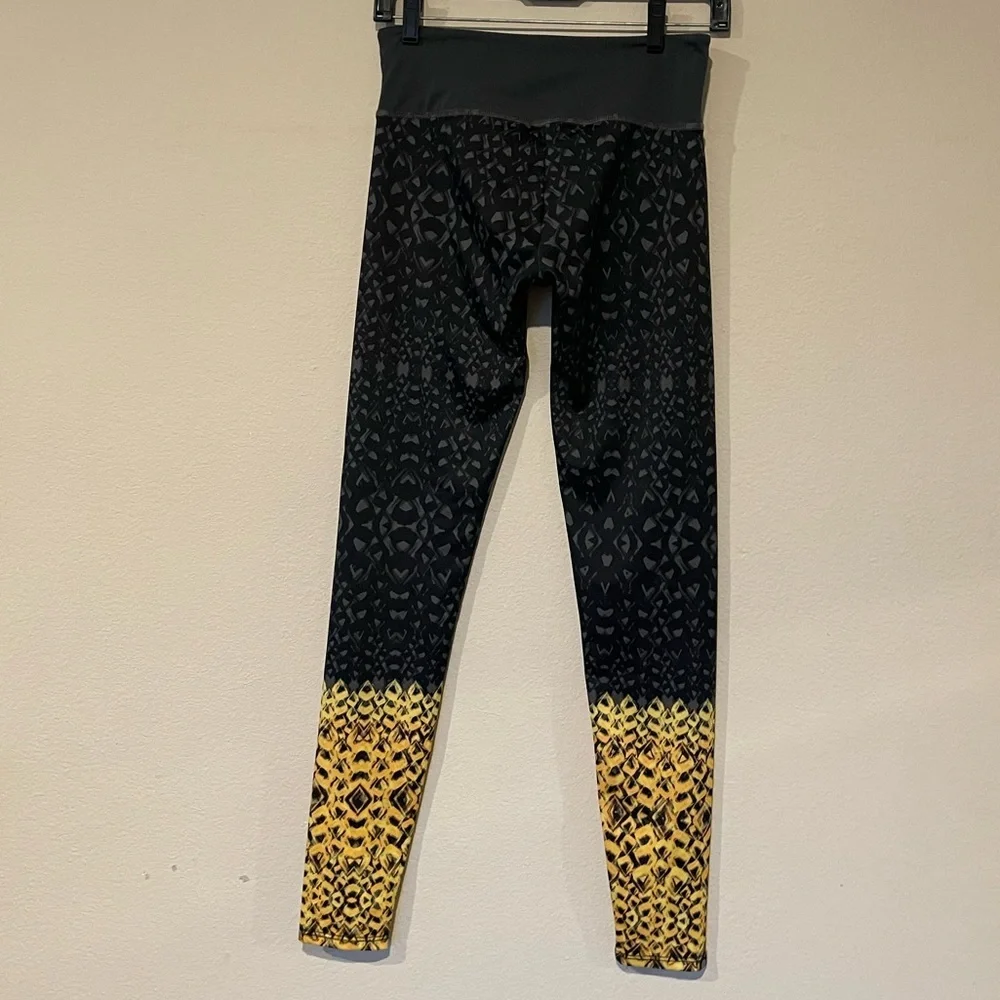 CLOSING SALE! Onzie Gray and Yellow Leggings S/M - Picture 5 of 7